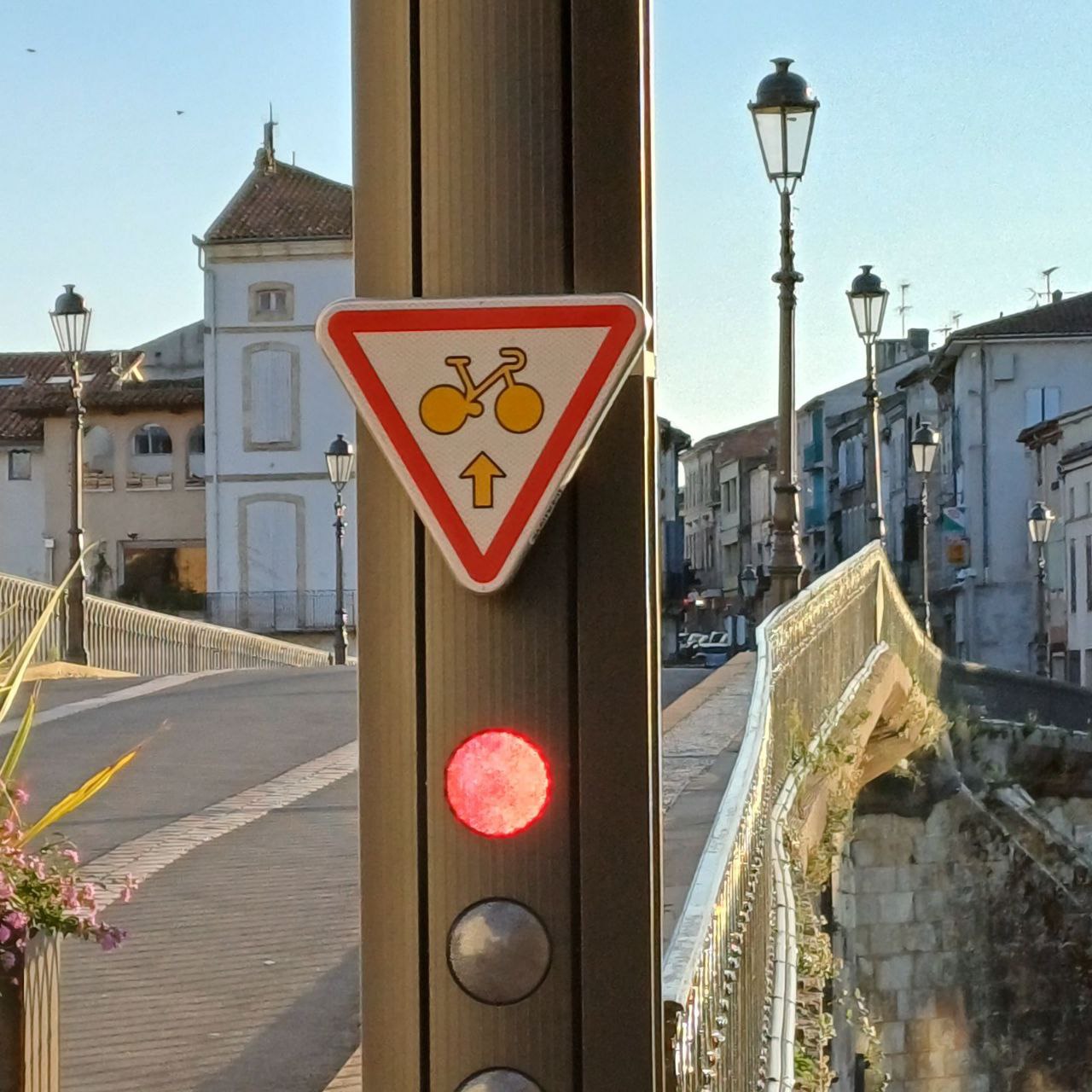 photo_2_2025-10-04_10-30-54